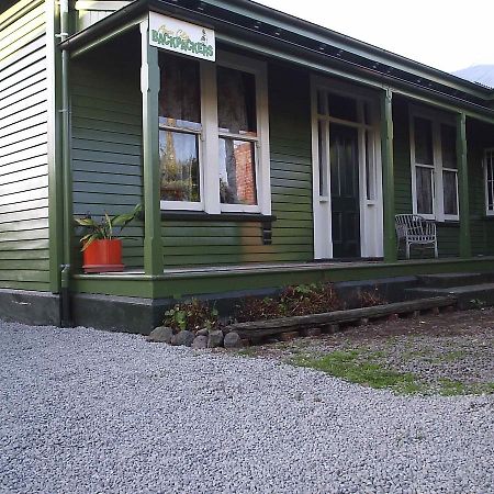 Avon City Backpackers Christchurch Exterior photo